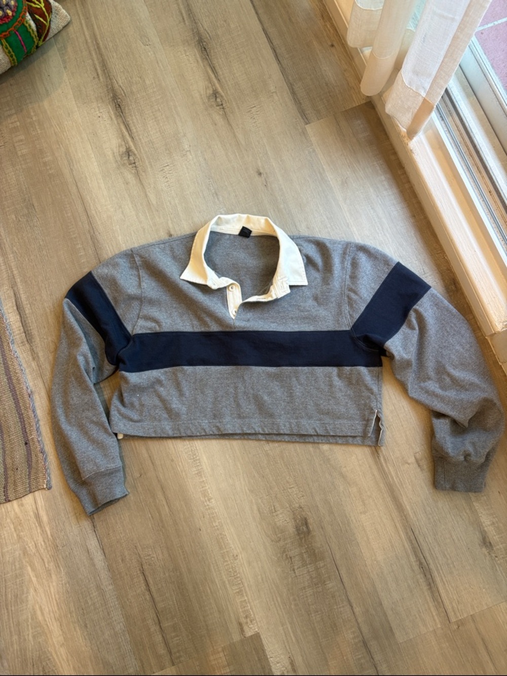 Vintage 2002 GAP Rugby shirt cropped